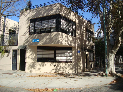 Casa Triplex  En Venta En Núñez, Capital Federal, Buenos Aires
