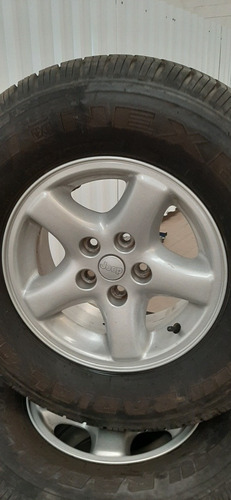 Pneus 255/70 R15 C/ Roda Jeep Cherokee