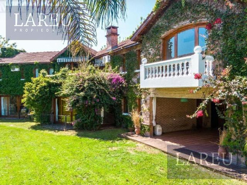 Casa En Venta Con Renta - Barrio Boulevares