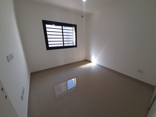 Imagen 8 de 12 de Casa Ph En Venta En Ituzaingo Norte