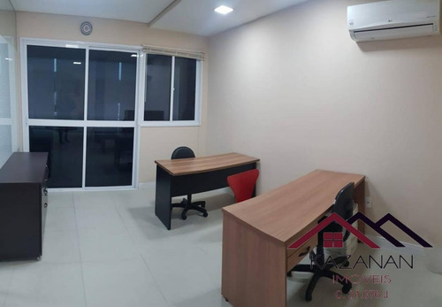 Sala Comercial Na Avenida Ana Costa Em Santos - 4505