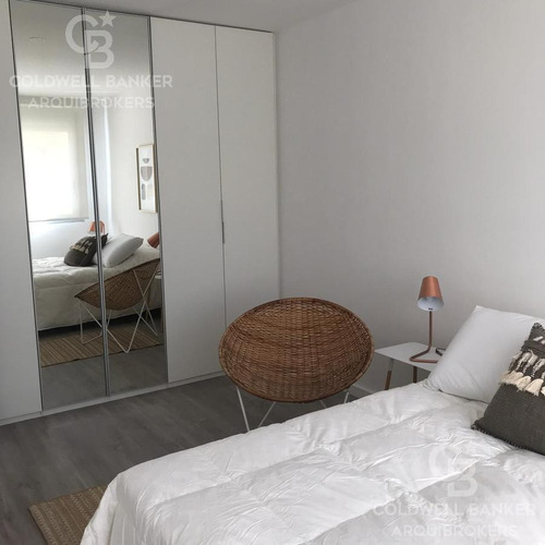 Imagen 2 de 14 de Apartamento De 2 Dormitorios En Venta En Centro Equipado