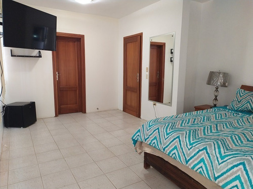 Imagen 12 de 17 de Casa En Alquiler, C.r Laguna Blanca