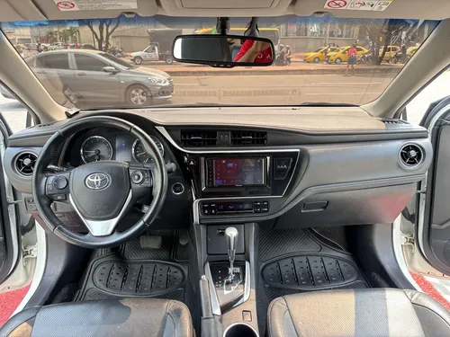Toyota Corolla SEG 1.8 AT