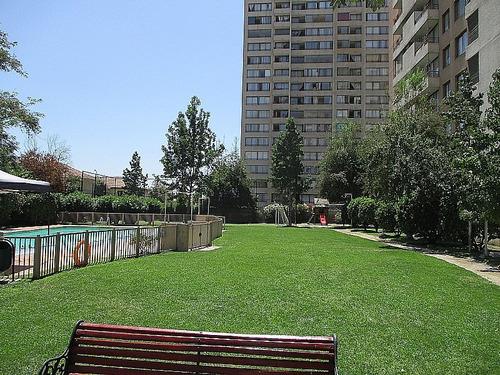 Calle Francia 2d 1 B. Condominio Jardines De Independencia