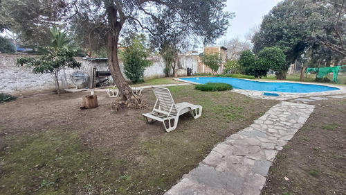 Venta De Casa 2 Ambientes Estilo Quinta 515m2 En Gonzáles Catan. Apto Crédito