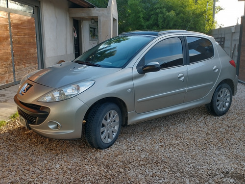 Peugeot 207 1.6 Xt