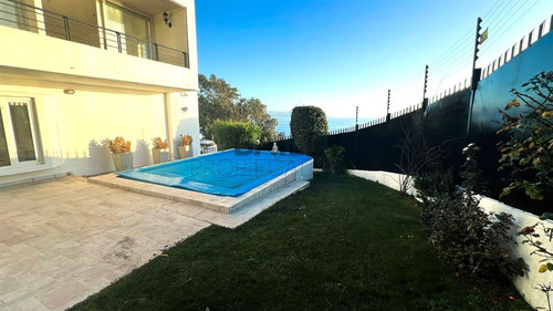 Casa El Encanto Se Arriendan 5d/5b Vista Espectacuar