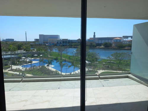 Departamento En Cabo Norte, 3 Recamaras, En 170m2, Balcon Con Vista Al Lago