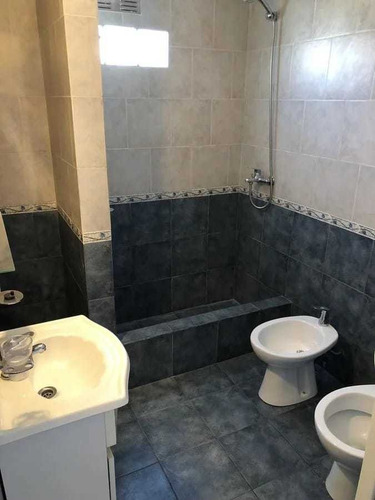 Imagen 13 de 14 de Duplex Bernal Oeste 3 Ambientes Con Cochera Y Parrilla
