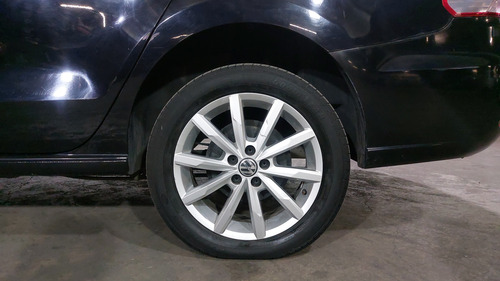 Volkswagen Vento 1.6 HIGHLINE TIPTRONIC