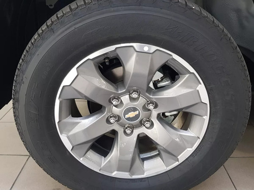 Imagen 16 de 19 de Chevrolet Trailblazer 4x4 At 3 Filas De Asientos 0km 2023 Go