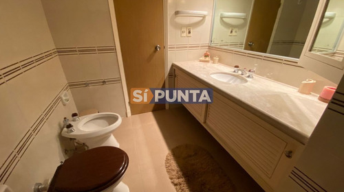 Imagen 24 de 30 de Apartamento En Playa Brava A La Venta