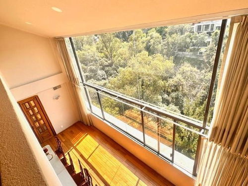 Lomas De Chapultepec, Penthouse De 750m2 En Dos Niveles, Muy Iluminado, 4 Amplias Recamaras Con Vestidor, Sala De T.v., Estudio, Terraza, 3 Lugares De Estacionamiento, Cuartos De Servicio. El E