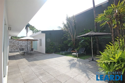 Imagem 3 de 15 de Casa Térrea - Alto De Pinheiros - Sp - 580993