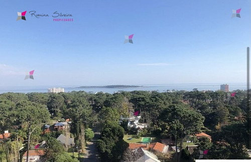 Apartamento De Un Dormitorio En Venta. Edificio Sobre Roosevelt Con Servicios- Ref: 9485
