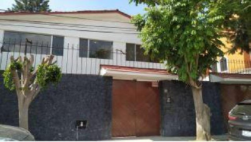 Casa Sola En Venta En Colinas Del Cimatario, Queretaro.