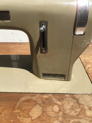 Máquina De Coser A Pedal Visa S.p.a. Voghera. Italiana