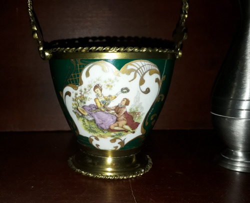Canasta De Porcelana Y Bronce - Petit Paris Y Violetero (Usado)