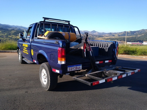 Ford F-1000 4.9