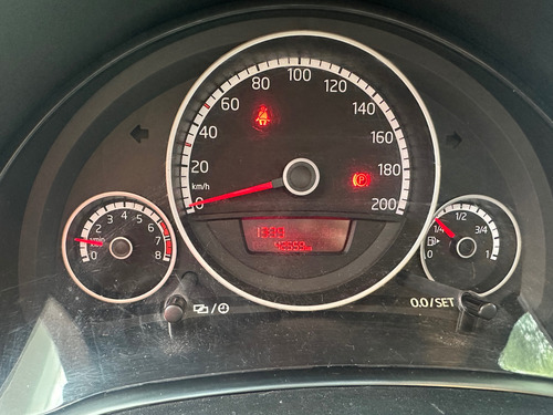 Volkswagen Up! 1.0 High Up! 75cv 3 p