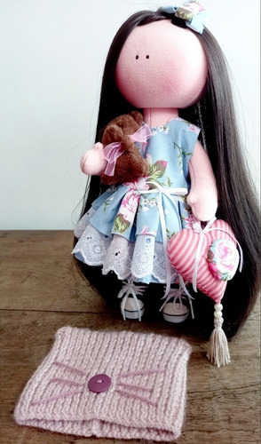 Imagem 7 de 10 de Boneca Russa De Pano Com Touca De Tricot