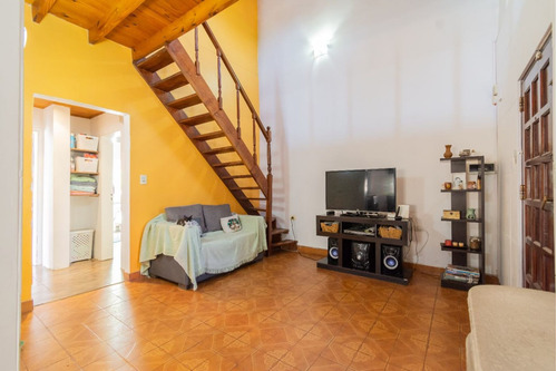 Imagen 2 de 30 de Venta Casa 4 Ambientes + Playroom / Hurlingham