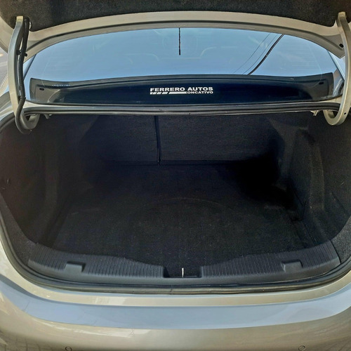 Chevrolet Cruze II 1.4 Sedan Lt