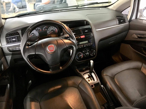 Fiat Linea 1.8 Essence 16v Flex 4p Automatizado