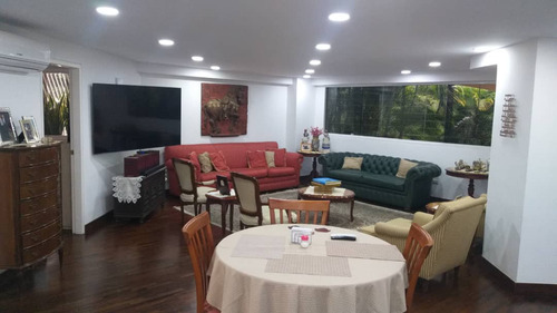 Planta Baja Aparta - Quinta En Venta En El Country Club
