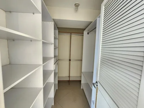 Apartamento En Venta En El Poblado. Cod V12034