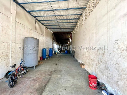 Erika Armeya Vende: Galpón En Zona Industrial I De Barquisimeto Flex: 25-407