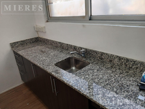 Excelente Oficina De 70 M2 En Alquiler En San Isidro