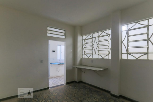 Imagem 7 de 15 de Casa Para Aluguel - Cambuci, 1 Quarto, 30 - 892918524
