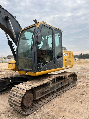 Excavadora J Deere 120 D 13 Tns Año 2010