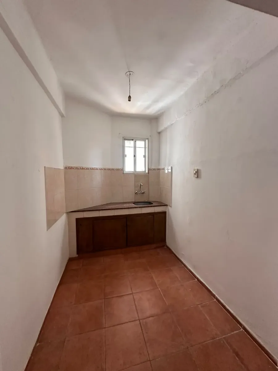 Buen Apartamento De 3 Dormitorios En Palermo · Foto 4