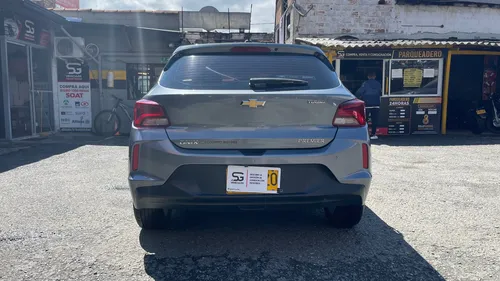 Chevrolet Onix 1.0T Premier Hatch At