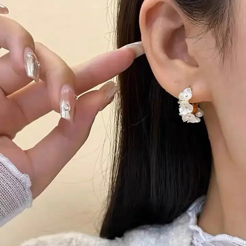 Pendientes Tipo Alfiler De Plata S925 Con Forma De Concha De