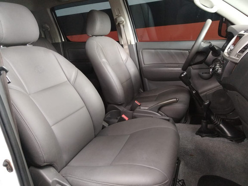 Toyota Hilux Cabine Dupla Hilux 3.0 Tdi 4x4 Cd Std 2015