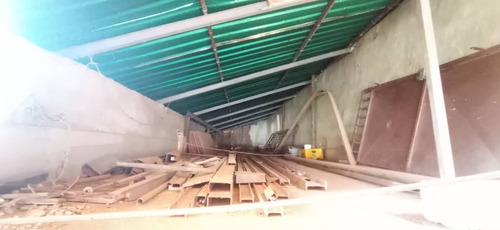 Casa Comercial En La Candelaria Cod. Indiccom-001