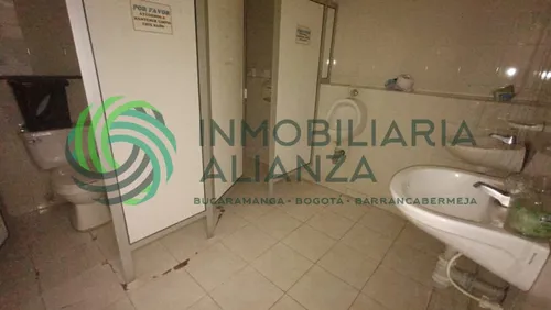 Edificio En Venta En Granada. Cod V61572
