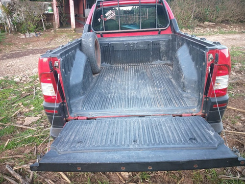 Fiat Strada 2012