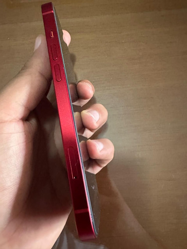 Apple iPhone 13 (128 Gb) - Red (Usado)