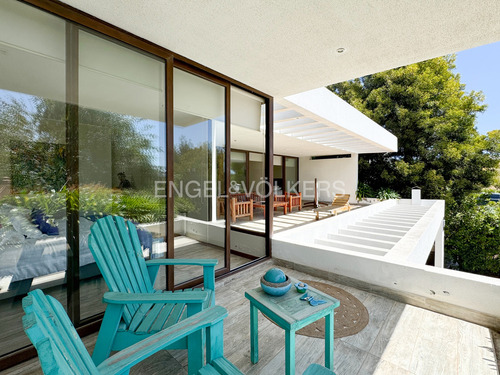 Gran Casa De 5 Dormitorios En Marbella