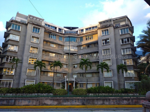 Apartamento Venta / Urb. Altamira / 24-8382