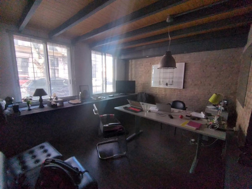 Imagen 2 de 19 de Edificio Comercial- Gran Edificio Próximo A Maldonado Y Salto, 316 M2, Reciclado !!
