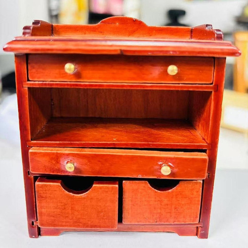 Gabinete De Cajón De La Noche De La Casa De Muñecas A Rojo