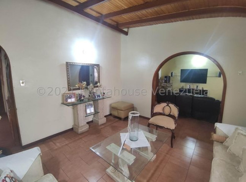 Imagen 4 de 30 de Casa La Mulera Maracay 04 Dormitorios 04 Baños Gran Tamaño 22-1556 ##