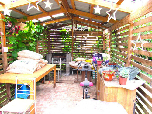 Casa En Venta De 5 Dorm. En Frutillar