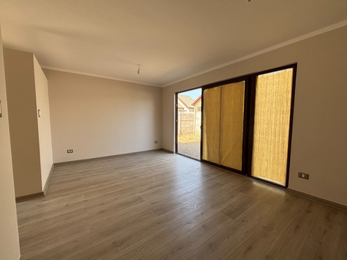 Arrienda Casa Nueva - 3d + 3b - Mall Tobalaba